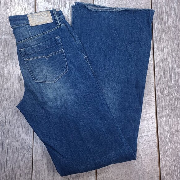 Diesel Jeans Womens 26x34 Flairlegg Mid Rise Wide Boot Flare Blue Denim Pants - Picture 1 of 10